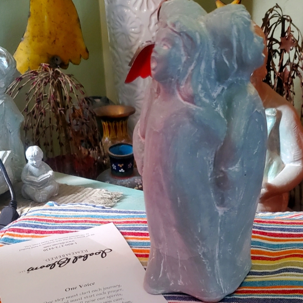 Isabel Bloom new in bag,retired sculpture marked and signed"one voice" 2007